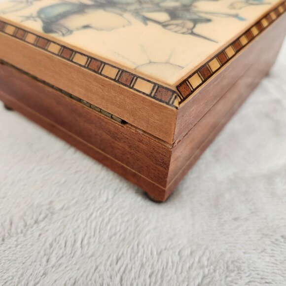 Hummel The Happy Wanderer Music Jewelry Box Made in W. Germany - Picture 5 of 14